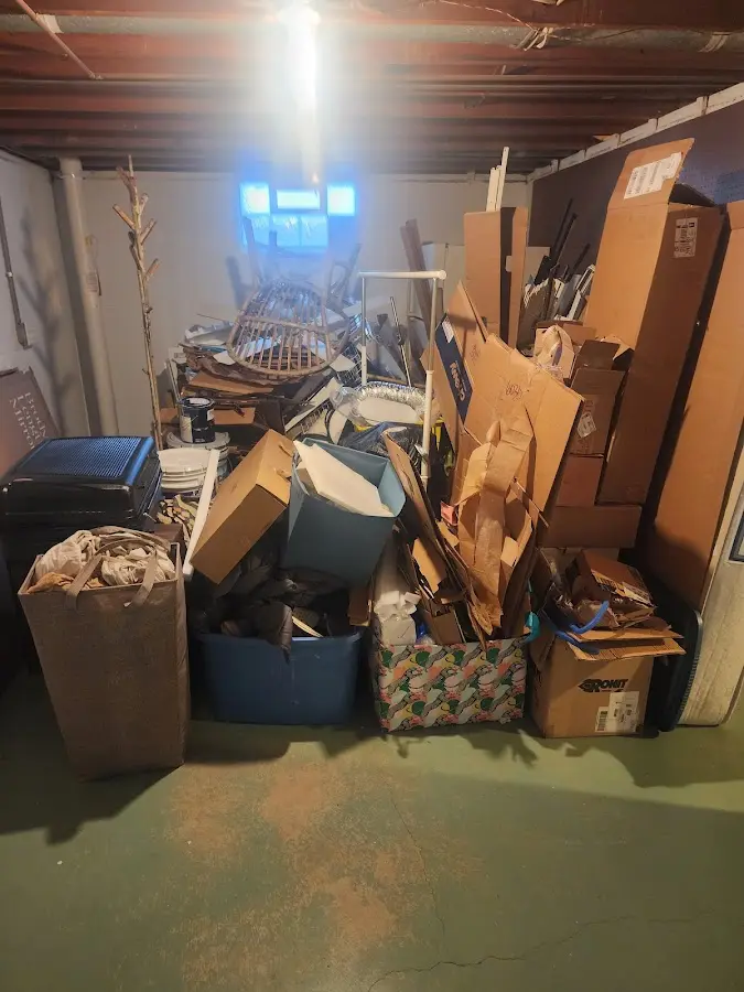 Roll-off dumpster container at job site for 4 Yard Dumpster Rental in North Lynnwood